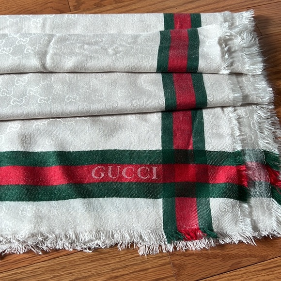 Gucci wool/silk palatine/scafr - Picture 4 of 6